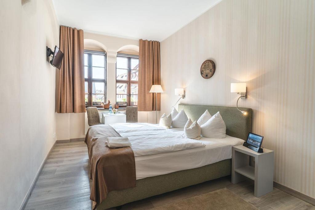 Pirnscher Hof - Hotel Garni Pirna Ngoại thất bức ảnh